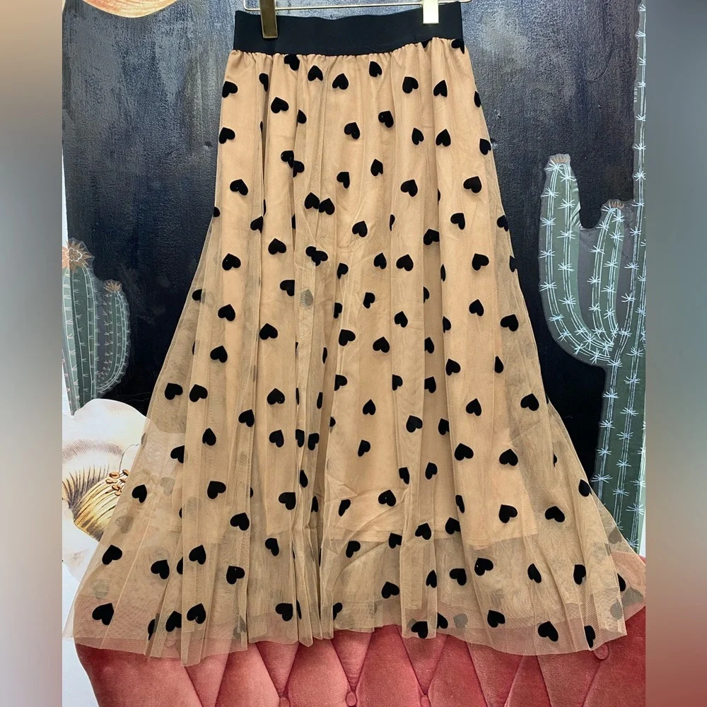 Heart A-line shirt 🖤 - Picture 6 of 16